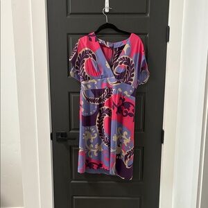 Never worn Boden Silk Short Sleeve Dress, size 8